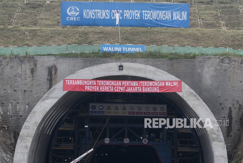 Suasana Tunnel Walini saat pengerjaan proyek Kereta Cepat Jakarta-Bandung di Kabupaten Bandung Barat, Jawa Barat, Selasa (14/5/2019). 