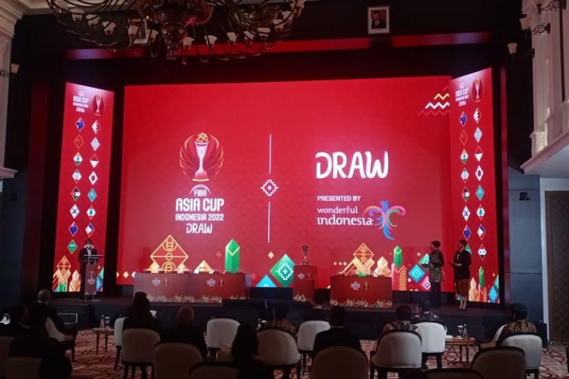 Suasana undian FIBA Asia Cup 2023 di Plaza Mandiri, Jakarta, Jumat (18/2/2022).