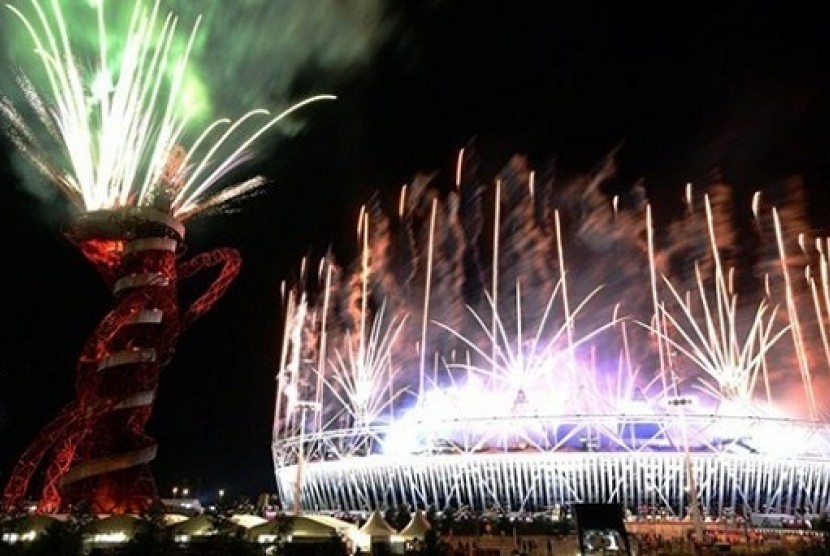 Suasana upacara penutupan Olimpiade London 2012.
