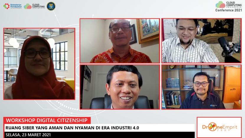 Suasana webinar bertajuk Ruang Siber Yang Aman dan Nyaman di Era Industri 4.0, Selasa  (23/3).