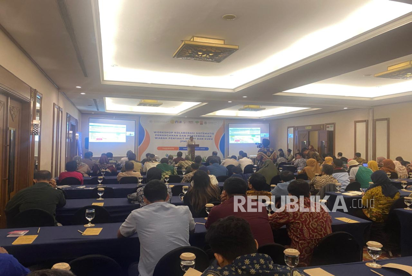 Suasana Workshop Kolaborasi Sistematis dan Pengendalian Wabah PMK yang digagas Fakultas Peternakan UGM di Loman Park Hotel, Yogyakarta, Sabtu (11/1/2025).  