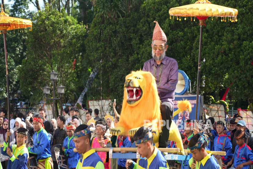 Suasana HUT Pos Indonesia.