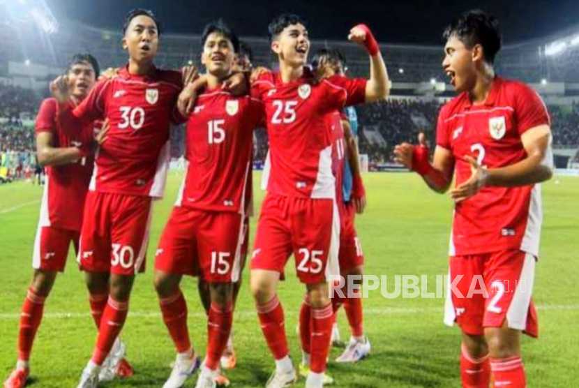 Sub Holding PTPN III (Persero), PT Perkebunan Nusantara IV PalmCo, menjadi salah satu pendukung terselenggaranya Piala Kemerdekaan 2025 yang sukses di helat PSSI pada setelah sempat vakum sejak 2008.