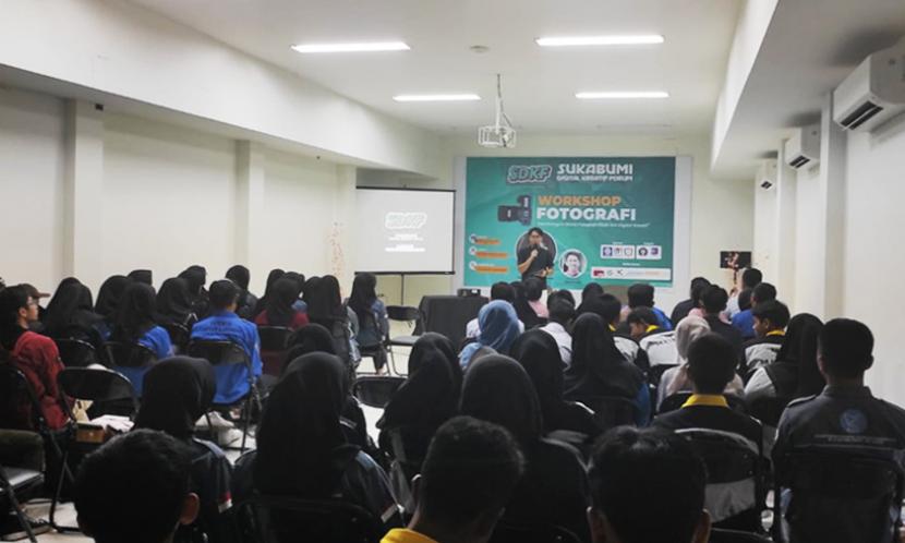 Sukabumi Digital Kreatif Forum (SDKF) kembali sukses menggelar workshop fotografi dengan tema 