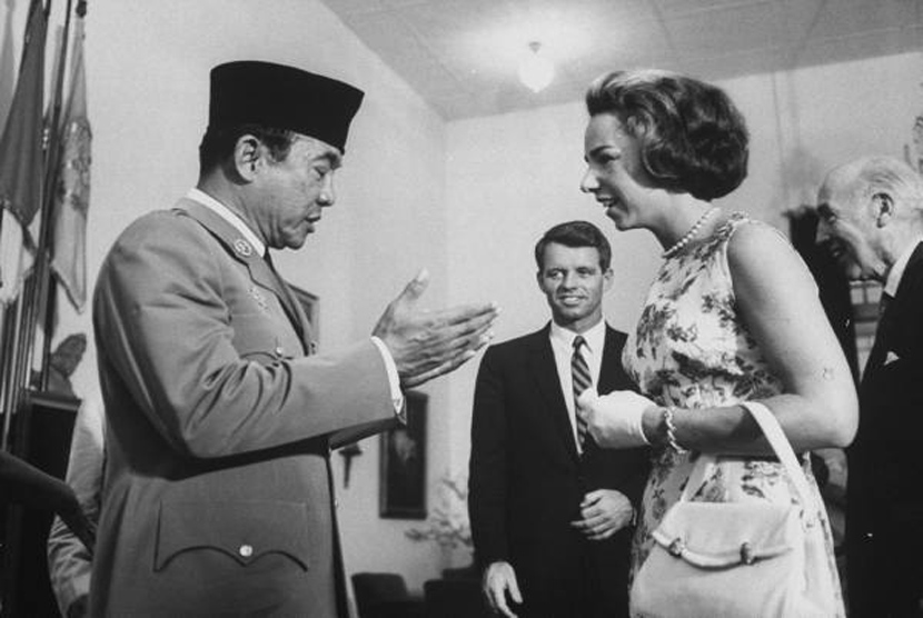 Sukarno, Ethel Kennedy, Robert Kennedy