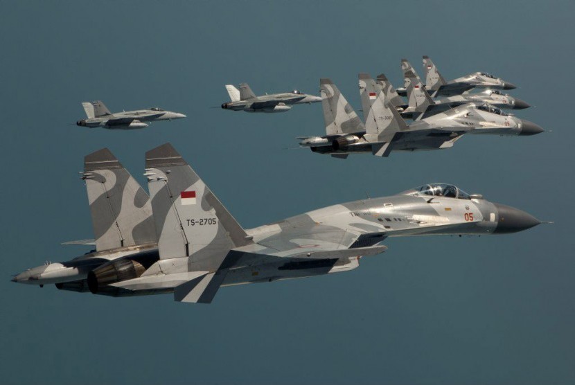 Indonesian Sukhoi jet fighters (file)