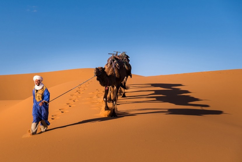 Suku berber penghuni gurun pasir di Afrika Utara.