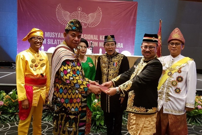Sultan Banjar H Khairul Saleh  (kanan depan) terpilih sebagai ketua umum Forum Silaturahmi Keraton Nusantara (FSKN) periode 2018-2023.