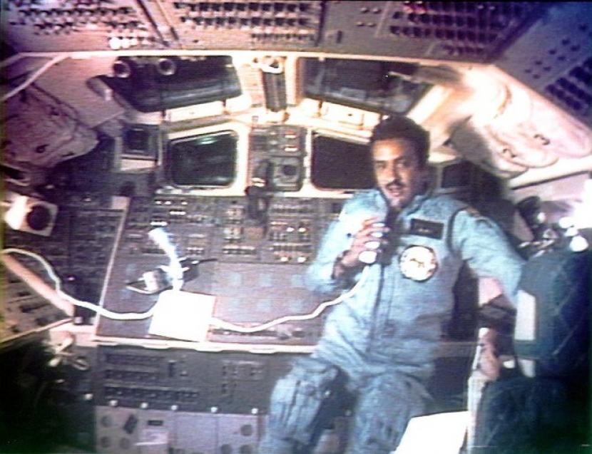 Sultan bin Salman sedang berada di pesawat luar angkasa