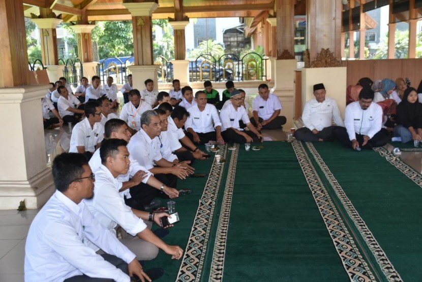  Sumedang Gelar Taklim Aparatur