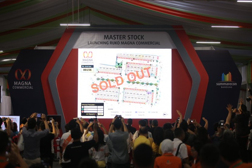 Summarecon Bandung berhasil menjual 124 unit ruko Magna Commercial (sold out) dalam sesi launching ruko Magna Commercial di Site Marketing Office Summarecon Bandung, Gedebage, Kota Bandung, akhir pekan lalu. 