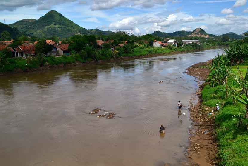 Citarum river has the potential to cause flash flood. It might cause disaster as worse as happened in Garut.
