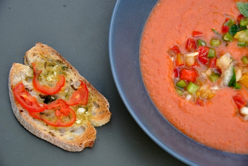 Sup gazpacho adalah salah satu menu sarapan yang digemari anak-anak di Spanyol.
