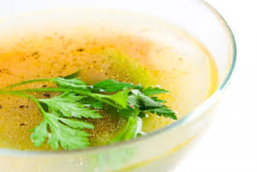 Hasil studi di Inggris memperlihatkan kaldu sup tradisional dari daging, ayam, atau sayuran memiliki zat antimalaria.