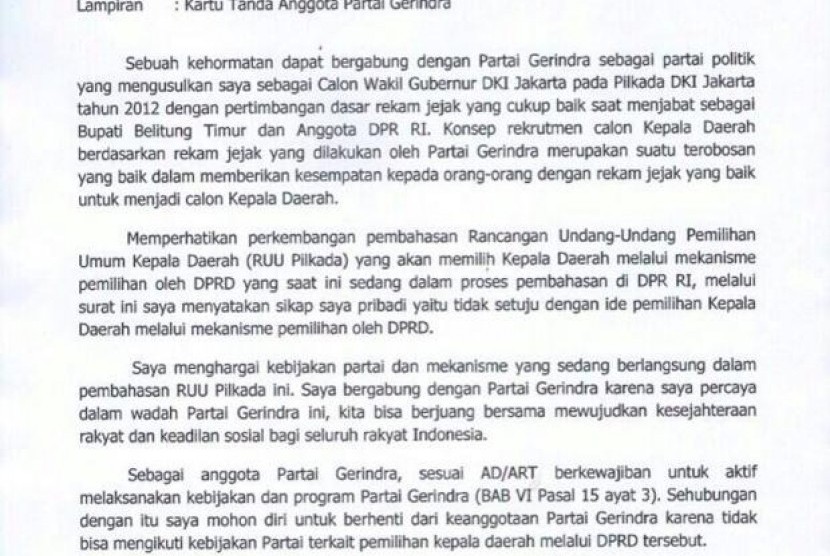 Surat yang diduga berisi surat pengunduran diri Ahok