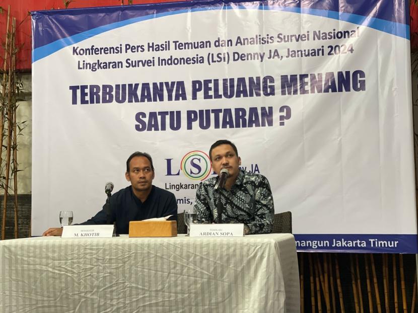 Survei LSI Denny JA menyebutkan pasangan Prabowo-Gibran mendekati kemenangan satu putaran di Pilpres 2024.
