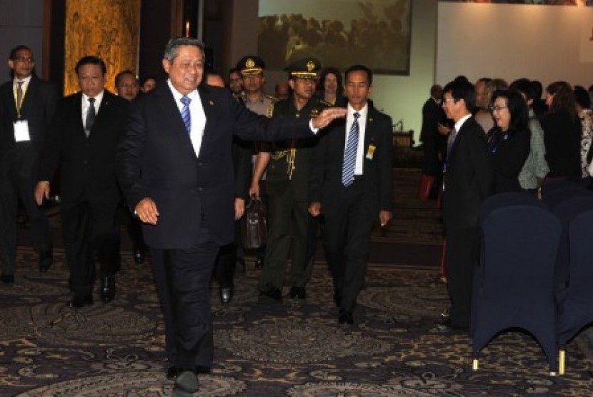 Susilo Bambang Yudhoyono (depan)