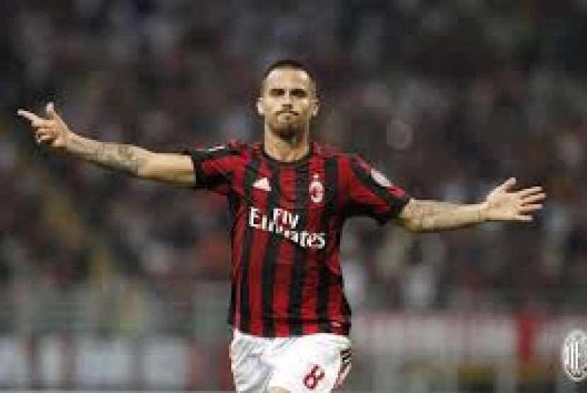 Suso Fernandez.berkostum AC Milan.