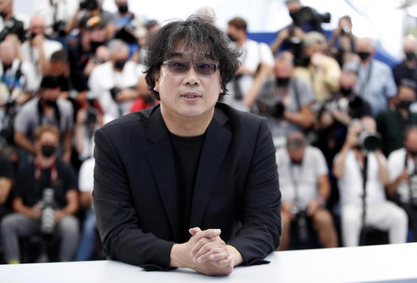 Sutradara asal Korea Selatan Bong Joon-Ho akan mengarahkan film yang diadaptasi dari novel Mickey7 karya Edward Ashton. 