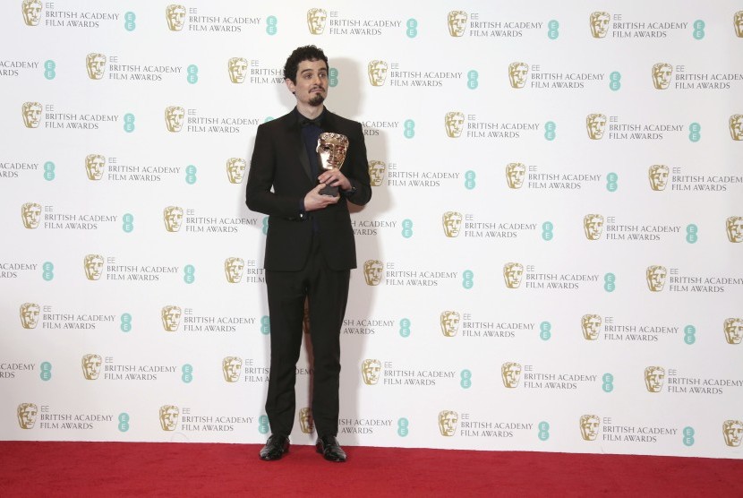 Sutradara Damien Chazelle meraih BAFTA Awards untuk film La La Land.