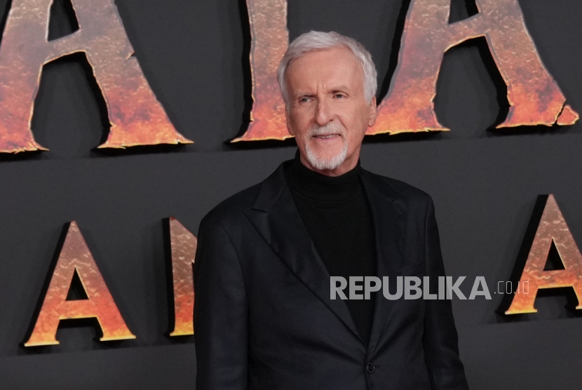 Sutradara James Cameron. Dia menegaskan tidak tertarik melibatkan aktor Al dalam proyek film yang dia arahkan. 