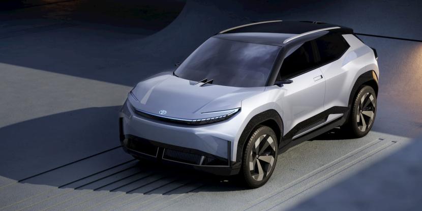 SUV listrik Urban baru dari Toyota akan menantang Volvo EX30 yang harganya terjangkau sebagai kendaraan listrik termurah. SUV  listrik urban koncept ini diperkenalkan di Brussels, Belgia, Senin (4/12/2023).