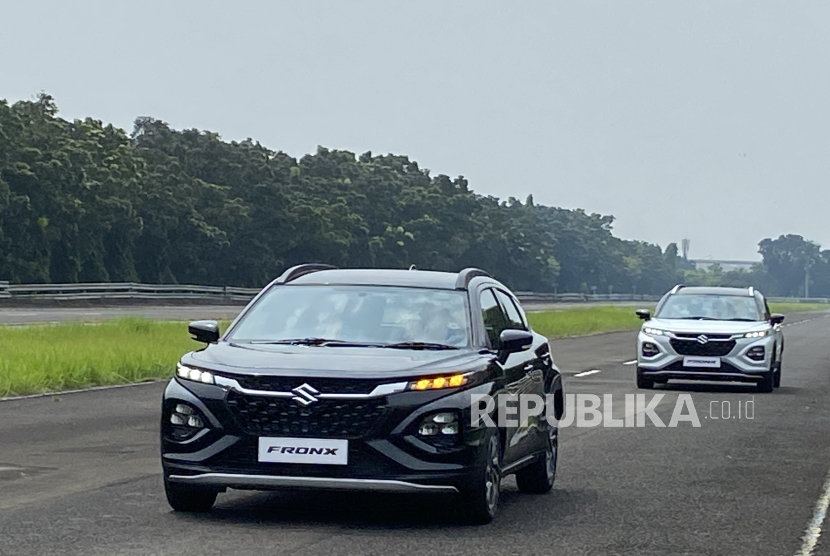 Suzuki akan meluncurkan Suzuki Fonx yang merupakan SUV crossover mengusung konsep Dynamic Coupe Style SUV.