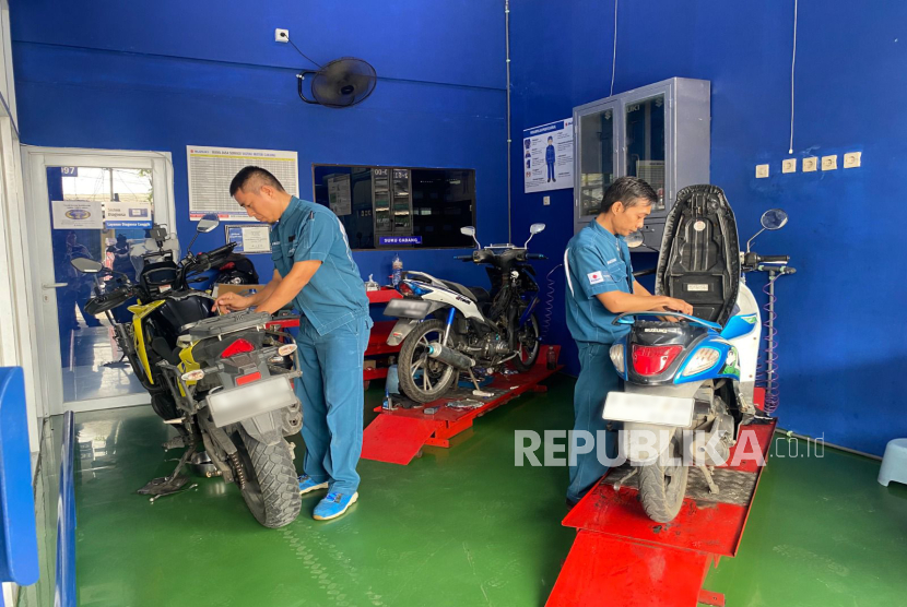 Suzuki Resmikan Lima Dealer Sepeda Motor Baru di Sejumlah Kota
