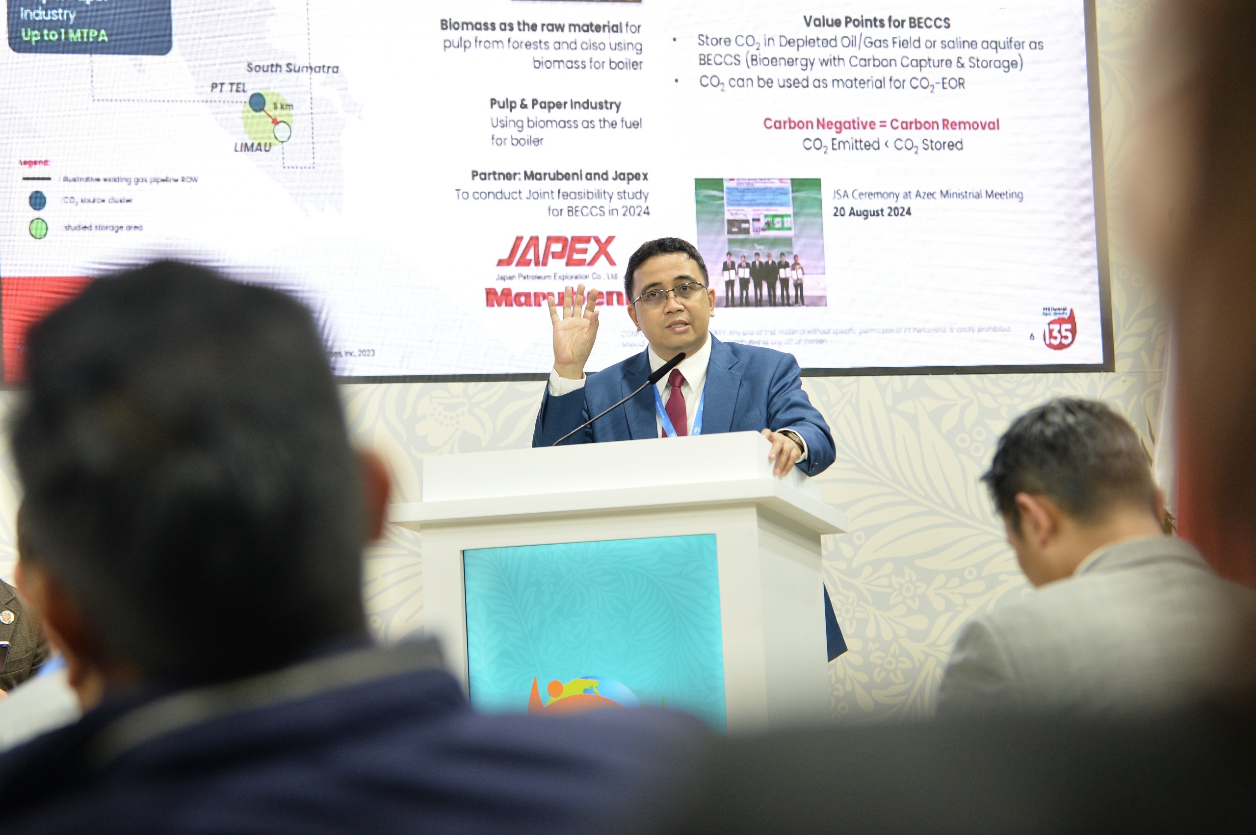 SVP Technology Innovation Pertamina Oki Muraza menjelaskan potensi BECCS di Indonesia Pavillion COP29 Baku, Azerbaijan.