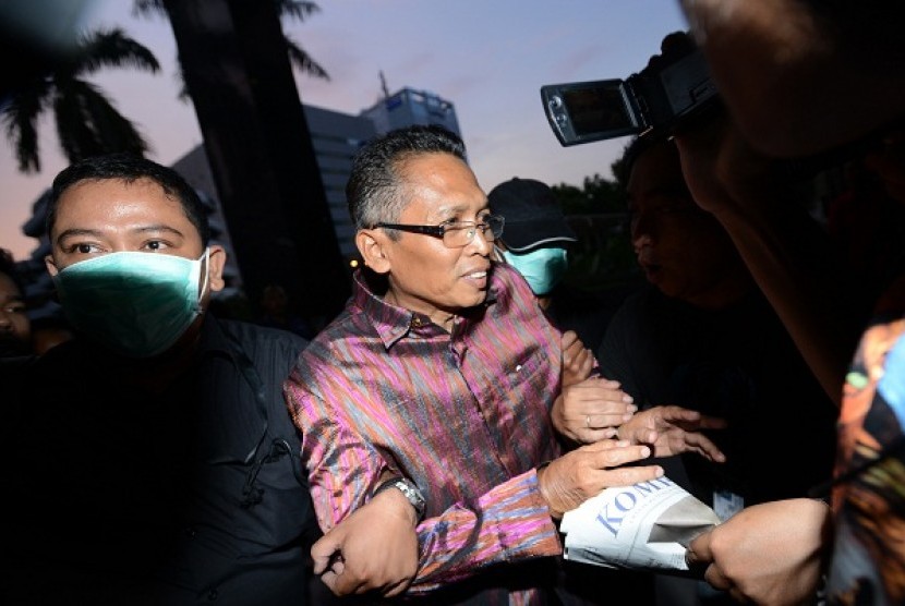 Syariffuin was arrested shortly after taking a bribe of 250 million IDR from Puguh Wiryawan of PT Skycamping Indonesia in connection with a court verdict declaring the company bankrupt.