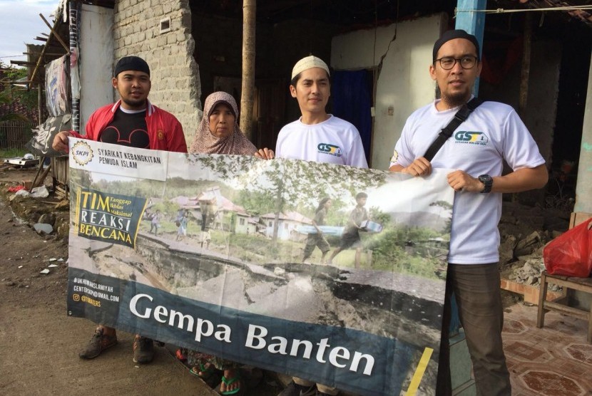 Syarikat Kebangkitan Pemuda Islam (SKPI) langsung menerjunkan tim untuk memberikan bantuan terhadap korban gempa yang terjadi di Lebak, Banten,  Selasa (23/1). 