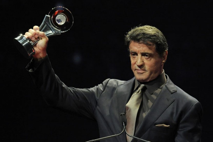  Sylvester Stallone saat menerima penghargaan Career Achievement Award di ajang CinemaCon Big Screen Achievement Awards, 26 April 2012 di Las Vegas. 