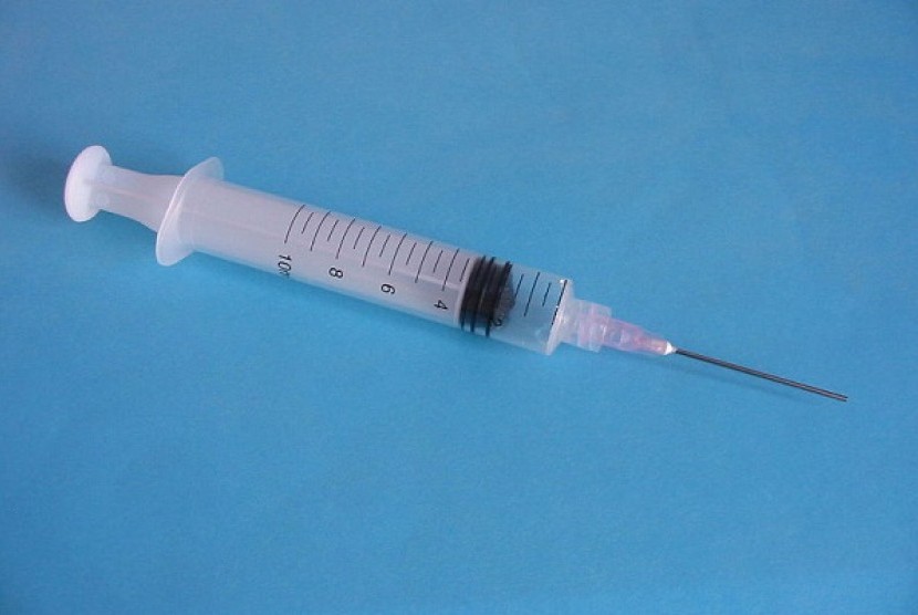 syringe (illustration)
