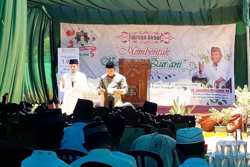 Tabligh akbar yang digelar oleh Baitul Maal Hidayatullah (BMH) Perwakilan Kendari.