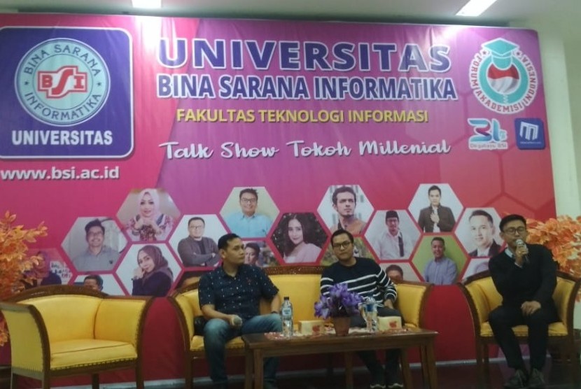 Talk Show Tokoh Milenial UBSI yang diadakan di UBSI Kampus Sukabumi dihadiri sekitar 300 peserta.