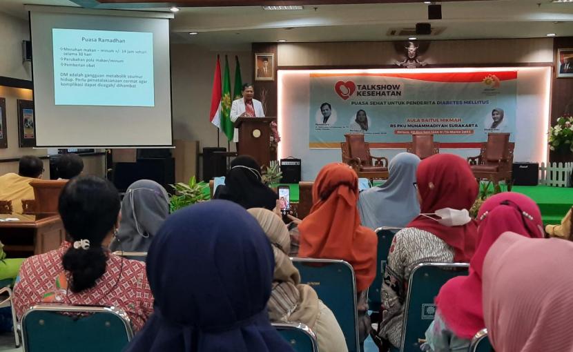Talkshow seputar kesehatan puasa bagi penderita diabetes di RS PKU Muhamadiyah Solo, Selasa (14/3/2023).