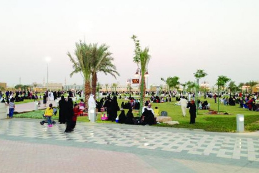 Arab Saudi Tambah 260 Ribu Pekerja Pariwisata di 2023. Taman King Abdullah Malaz dan museum di Arab Saudi