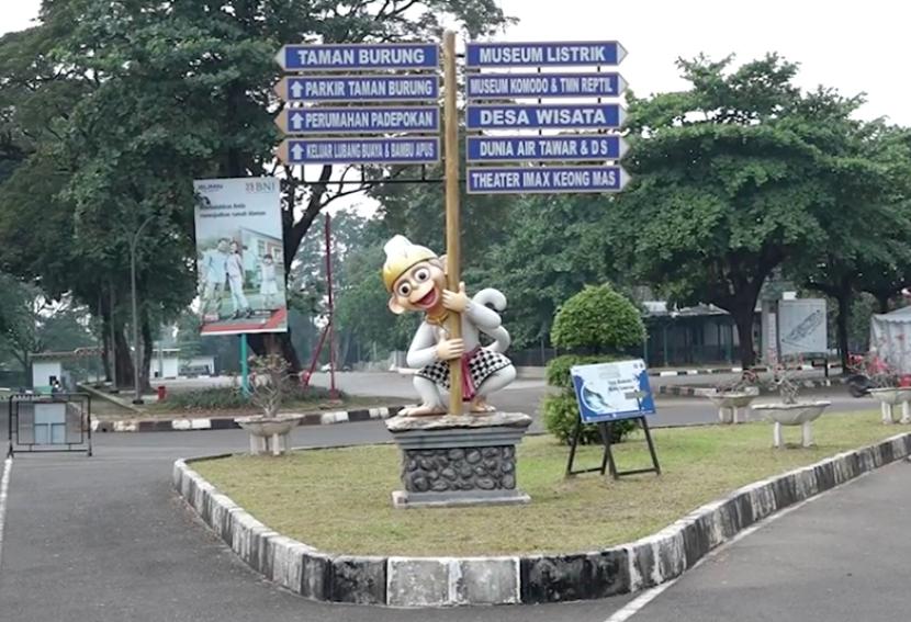 Taman Mini Indonesia Indah akan kembali dibuka mulai 20 juni mendatang dengan menerapkan protokol kesehatan.