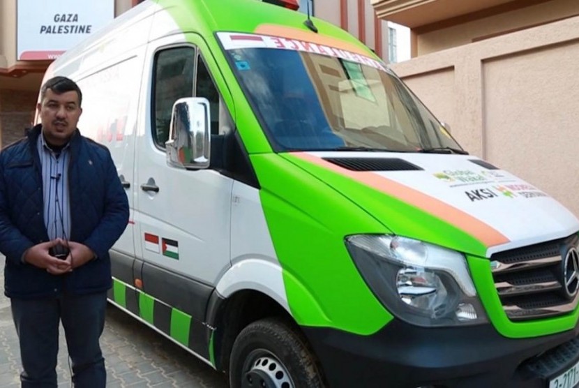 Tampak ambulans yang akan hasil sumbangan para dermawan bagi warga Gaza