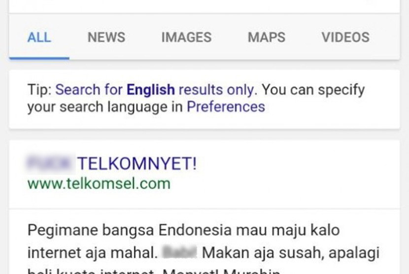 Tampilan halaman utama website Telkomsel yang dipenuhi kata-kata tidak etis pada Jumat (28/4) pagi.