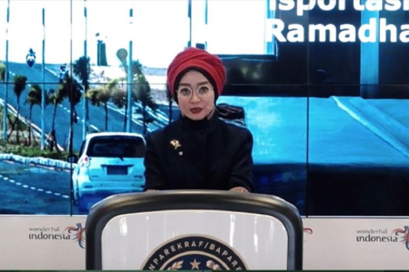 Tangkapan layar Adyatama Kepariwisataan dan Ekonomi Kreatif Ahli Utama Kemenparekraf/Baparekraf Nia Niscaya dalam gelaran wicara daring The Weekly Brief With Sandi Uno di Jakarta, Senin (4/3/2024).