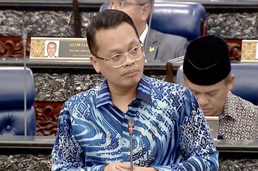 Tangkapan layar Menteri Sumber Daya Alam, Lingkungan Hidup dan Perubahan Iklim Malaysia Nik Nazmi Nik Ahmad. 