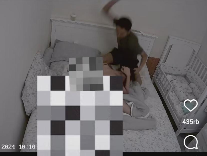 tangkapan layar video selebgram Cut Intan Nabila diduga jadi korban KDRT. Menurut psikolog,  bertahan dalam rumah tangga yang penuh kekerasan dapat berdampak buruk pada psikologis anak.