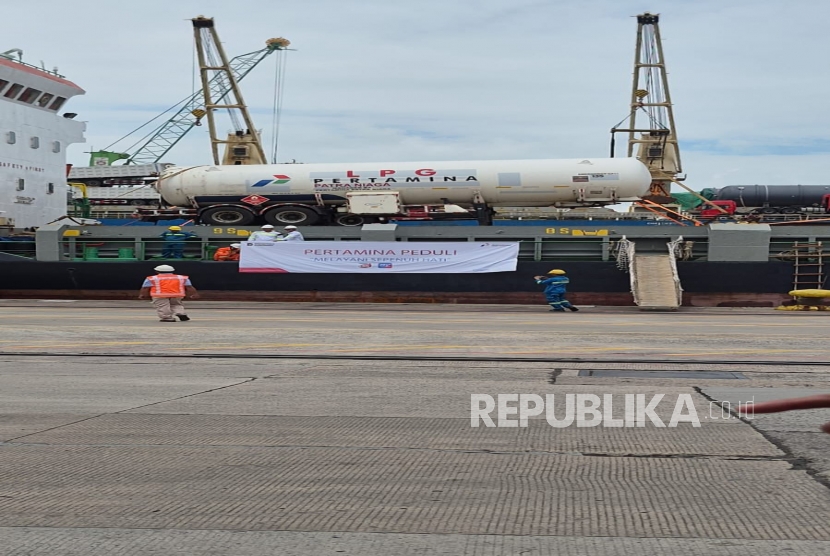 Pertamina Patra Niaga Kirim Kontainer Tabung LPG dan Drum BBM untuk Dukung Penyaluran Energi di Aceh