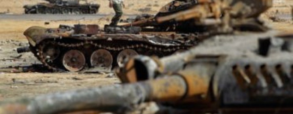 Tank-tank pemerintah Libya yang berhasil dilumpuhkan pemberontak