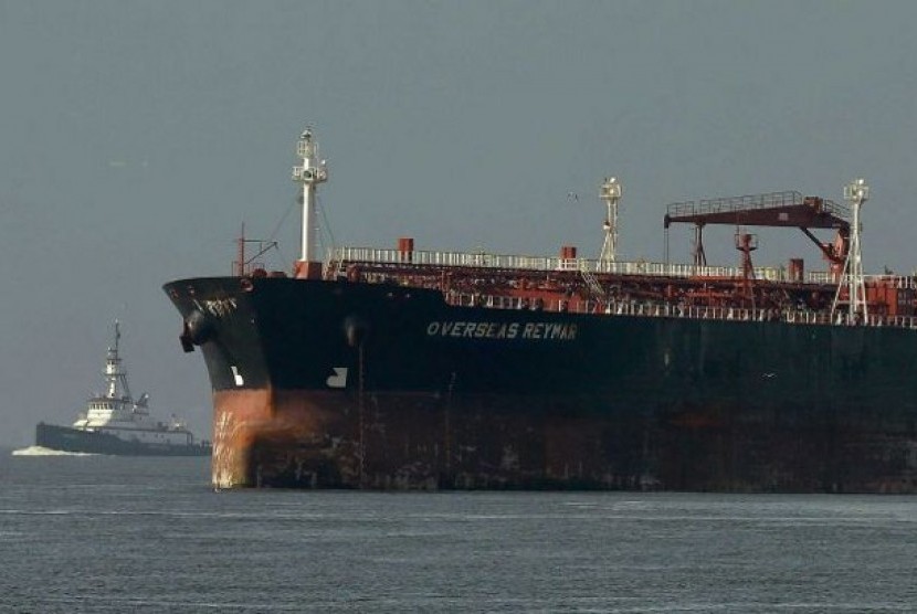 Tanker Overseas Reymar, milik OSG Ship Management menabrak tiang menara San Fransisco Bridge pada 7 Januari 2013. Tidak ada kebocoran minyak dalam insiden itu karena tanker dalam kondisi kosong.