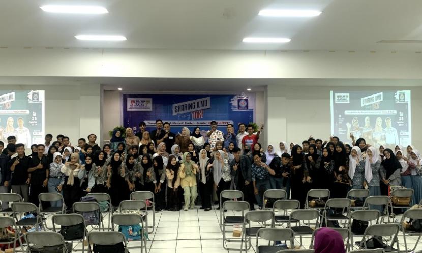 Tasik Digital Kreatif Forum (TDKF) bekerja sama dengan Universitas BSI (Bina Sarana Informatika) kampus Tasikmalaya sukses menyelenggarakan acara 