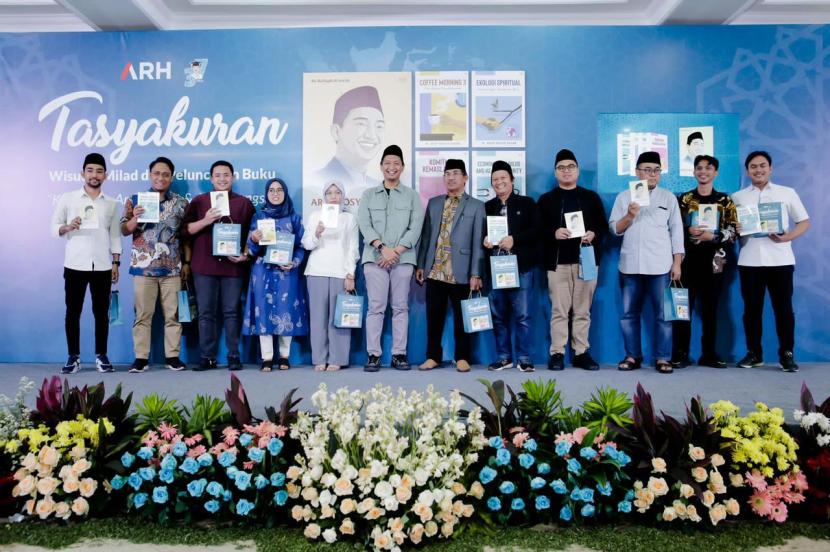 Tasyakuran yang digelar Ketua Umum Pengurus Besar (PB) Himpunan Mahasiswa Islam (HMI) 2013-2015 M Arief Rosyid Hasan, Ahad (24/9/2023), di Aula Sakinah Masjid Agung Sunda Kelapa, Jakarta Pusat.