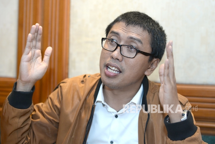 Taufan Rahmadi menulis tentang pariwisata Indonesia terkait covid-19