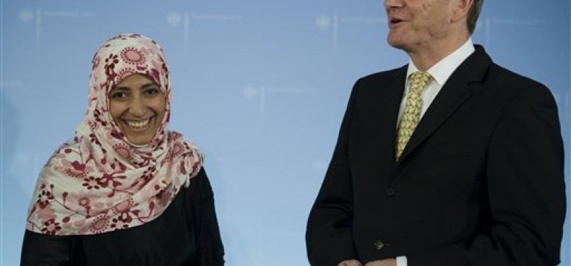 Tawakul Karman (kiri)